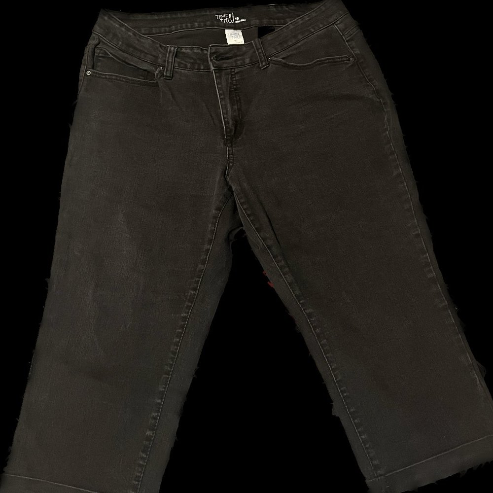 Time & Tru High Rise Capris